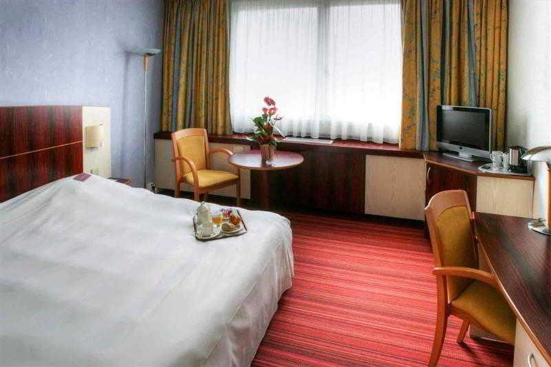 Mercure Besancon Parc Micaud Exterior foto